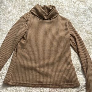 Long sleeve turtle neck